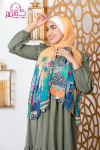  Scarf with mosque illustrations in beige