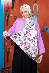 [ايشارب مستطيل عريض مطبوع - Print(1)(s17)] Satin scarf printed with black and mauve colors