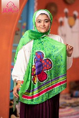 [ايشارب مستطيل عريض مطبوع - Print(1)(s30)]  Green satin scarf with a colorful flower drawn on it